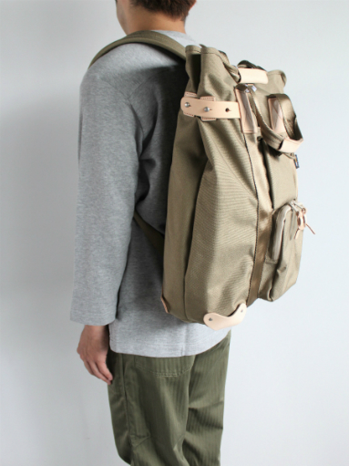 Hender Scheme functional back pack : 『Bumpkins putting on airs』