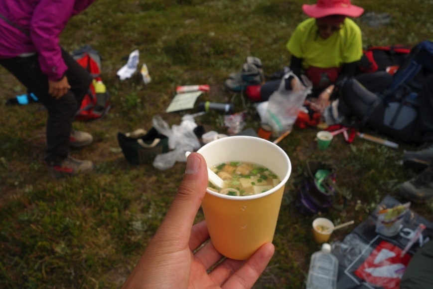 開放的なメドウでのんびりランチ！ラーチバレーハイキング_d0112928_13301291.jpg
