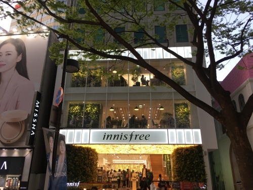 2017年4月ソウル旅行⑬ 3日目 明洞「innisfree」でひと休み☆_a0158241_19284261.jpg