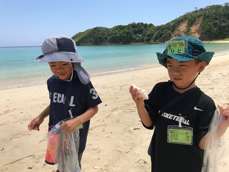 わんぱく冒険学校D〔４日目〕楽しかった海岸で、きれいなサンゴや貝殻を集めてお土産作りをしよう！_d0363878_1156424.jpg