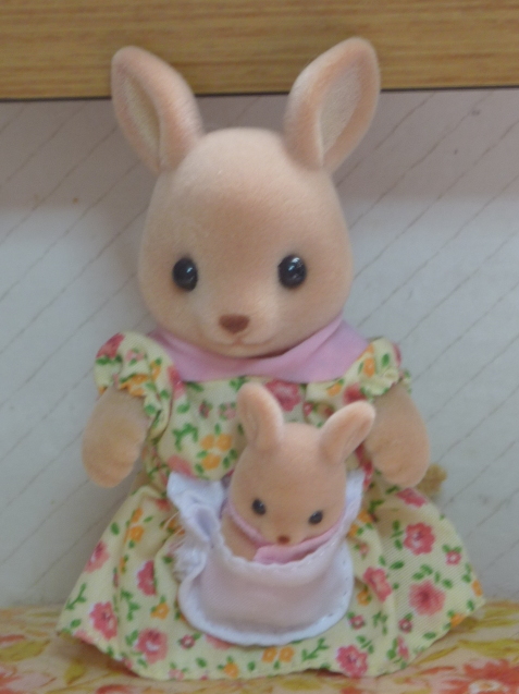 シルバニアファミリー カンガルーのお母さんと赤ちゃん ヴィンテージ シュタイフと仲間たち シルバニアファミリー カンガルーのお母さんと赤ちゃん ヴィンテージ シュタイフと仲間たち