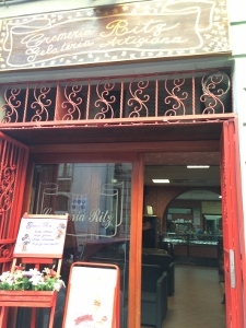 2016年サルデーニャ紀行 カリアリ晩御飯_a0059035_17002900.jpg