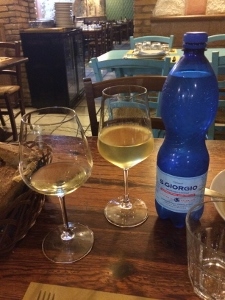 2016年サルデーニャ紀行 カリアリ晩御飯_a0059035_17005623.jpg
