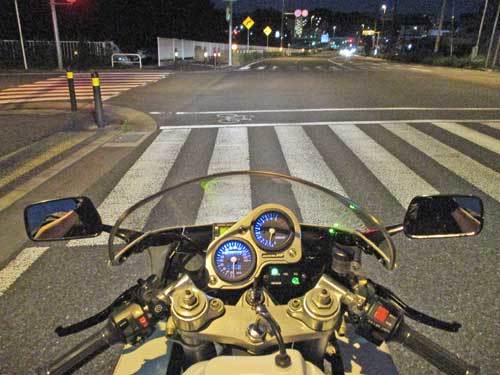M本サン号 GSX-R1100(GV73A/M型)のホイール&タイヤ交換・・・(^^♪_c0086965_01464147.jpg