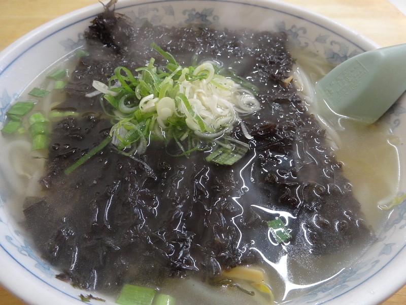 【岩のり塩ラーメン】倶知安 ラーメン店「なかま」_b0008655_16594740.jpg