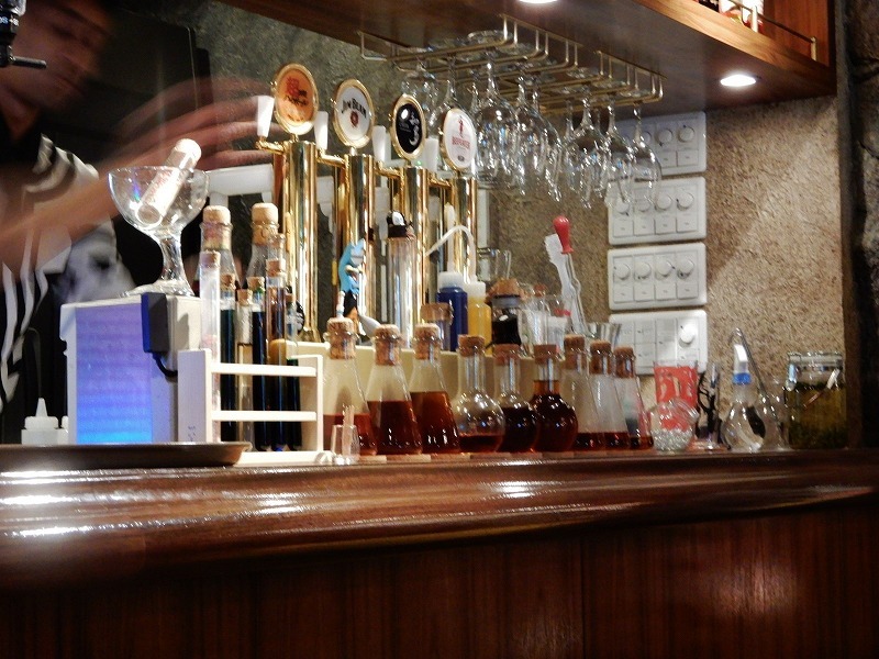 怪獣酒場 新橋 誕生月のおにゃじ♪_b0166128_18450771.jpg