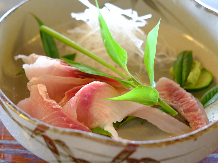 「歴史は280年!多度大社参道にある鯉料理 大黒屋」_a0000029_15193241.jpg
