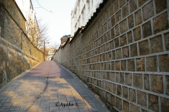 ロケ地を探して 韓国ドラマ 鬼 トッケビ ソウル編 3月 その7 第1話で幽霊がウンタクに話しかけるシーン モンタンkorea 韓国ドラマ Ost評論家