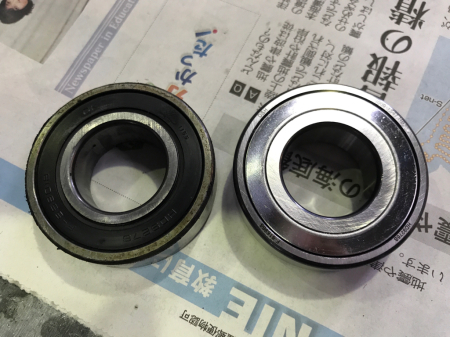 08XL883R Fホイールベアリング不良交換_c0133351_19004270.jpg