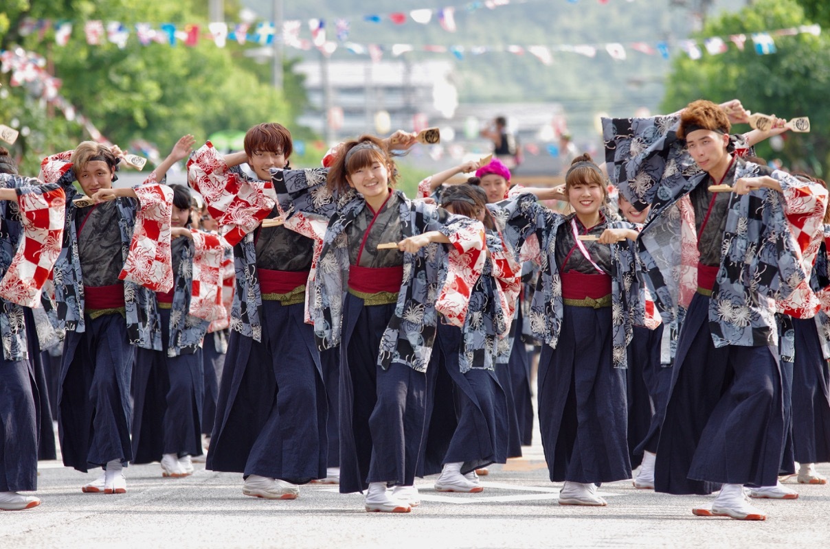 ２０１７高知よさこい祭り本番１日目その３３（京都チーム「櫻嵐洛」）_a0009554_23285121.jpg