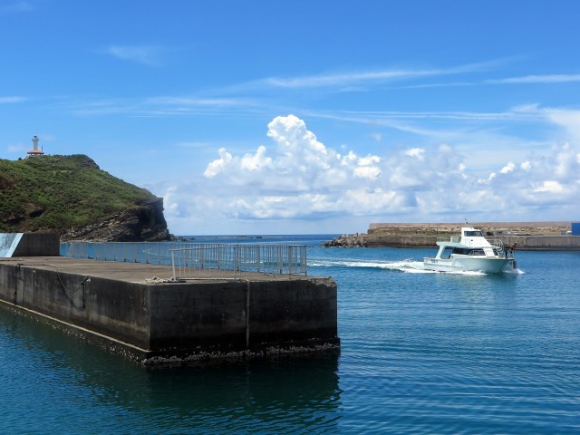 8月18日　快晴・凪が続く_d0113459_16511768.jpg