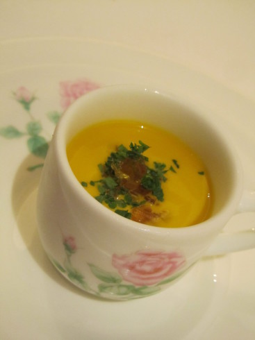 満員御礼☆紅茶倶楽部 10周年 晩夏の午餐×WHITE PIGEON チャリティー ファッション・ショー。。。❇十♪ +。:.゚ஐ♡ _a0053662_09344343.jpg