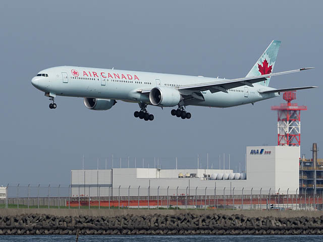 羽田空港で_f0199866_23042958.jpg