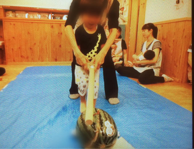 スイカ割り第二回目の様子 3_c0293682_13385003.jpg