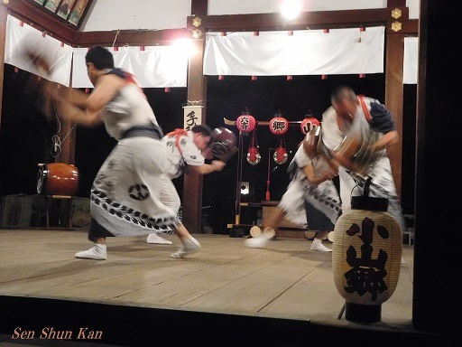 六斎念仏（小山郷六斎念仏保存会）　上御霊神社例祭_a0164068_21341551.jpg