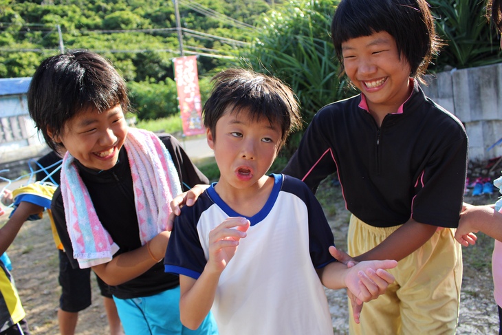 無人島冒険学校〔３日目〕今日はみ〜んなハイテンション！仲良くなって、楽しすぎて、なんだか壊れてきた？！_d0363878_224763.jpg