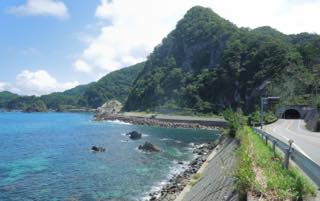兵庫県北部.....いつも通り海岸沿いを.....海水浴....._b0194185_22153184.jpg