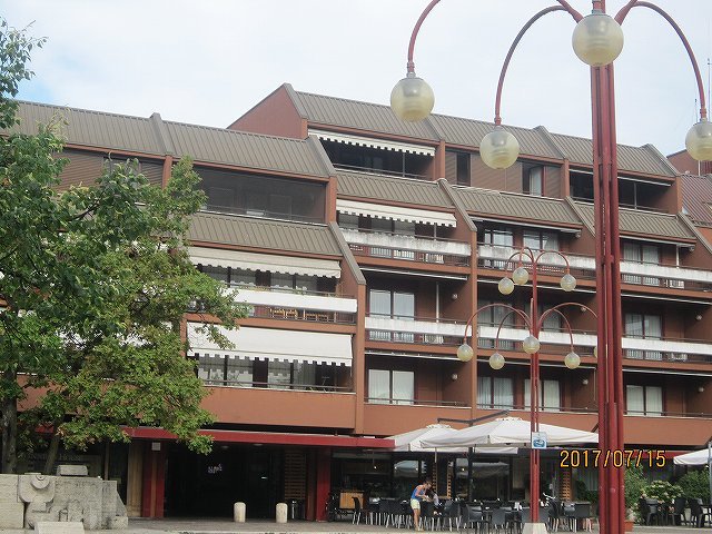 f0253107_12594629.jpg