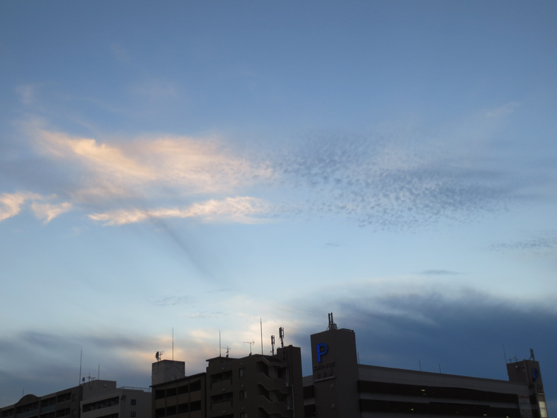 ■福岡・釜山、真夏10日間の空と夕暮れ_d0190217_15553952.jpg