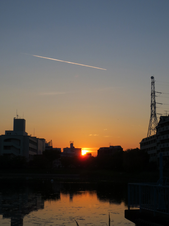 ■福岡・釜山、真夏10日間の空と夕暮れ_d0190217_21261182.jpg