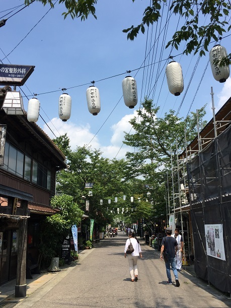 阿蘇神社門前町 阿蘇市一の宮町 今日は何処まで