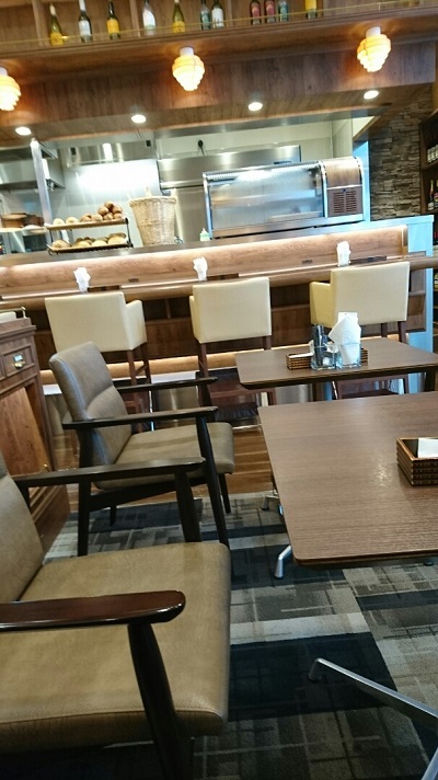 Maison Kayser メゾンカイザー カフェ 立川伊勢丹店 マキパン Homebake パンとお菓子と時々ワイン Maison Kayser メゾンカイザー カフェ 立川伊勢丹店 マキパン Homebake パンとお菓子と時々ワイン