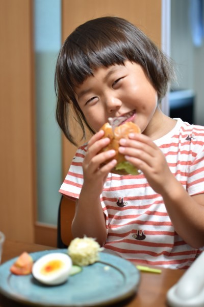 ちょっとの手間で楽しい朝食_a0274324_06393683.jpg