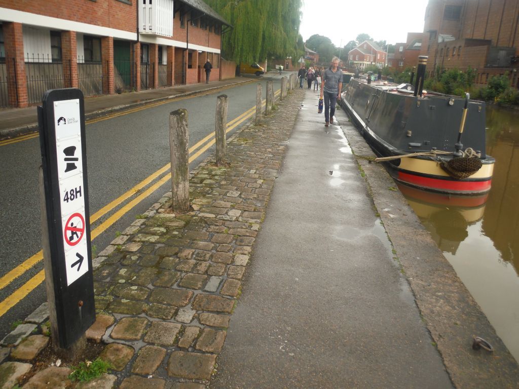 家族でポントカサステへ③　Crusing on the Llangollen Canal ～プロローグ3　チェスターへ～_c0027849_23321012.jpg