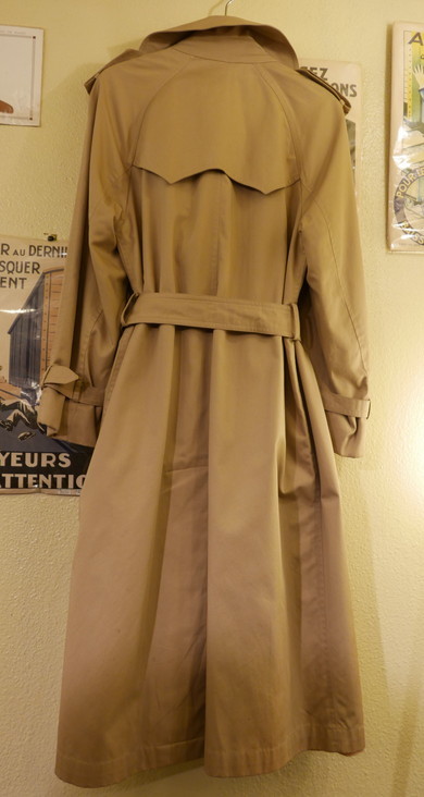 Celine 70\'s trench coat_f0144612_23263826.jpg