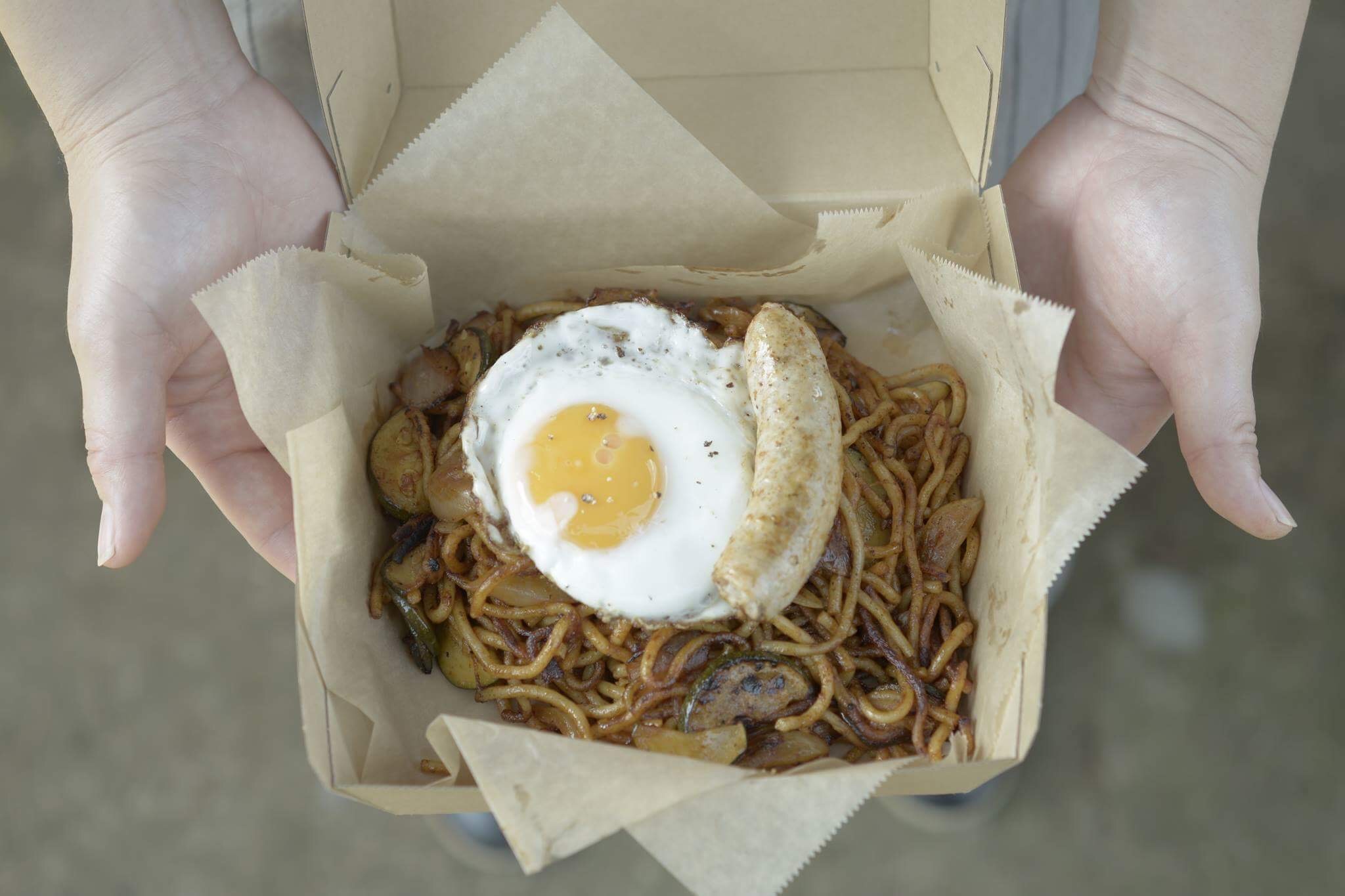 「モノカタリ食堂 究極の鉄板ナポリタン」_a0120513_01243566.jpg