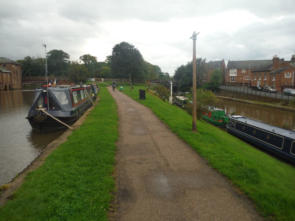 家族でポントカサステへ③　Crusing on the Llangollen Canal ～プロローグ3　チェスターへ～_c0027849_21190593.jpg