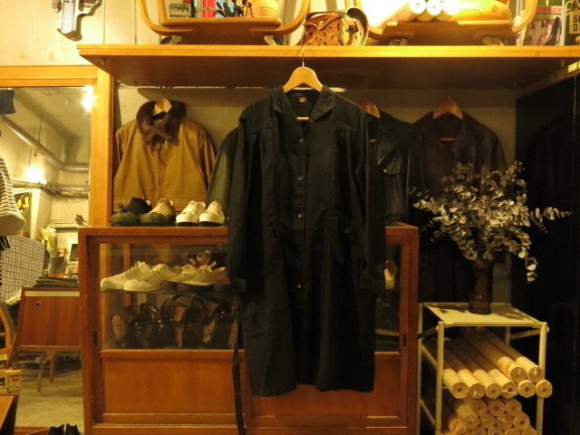 \"1940\'S FRENCH MOLESKIN DRESS SMOCK\"ってこんなこと。_c0140560_16321558.jpg