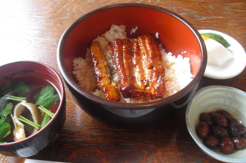 稲八　『うな丼』_a0326295_20514847.jpg