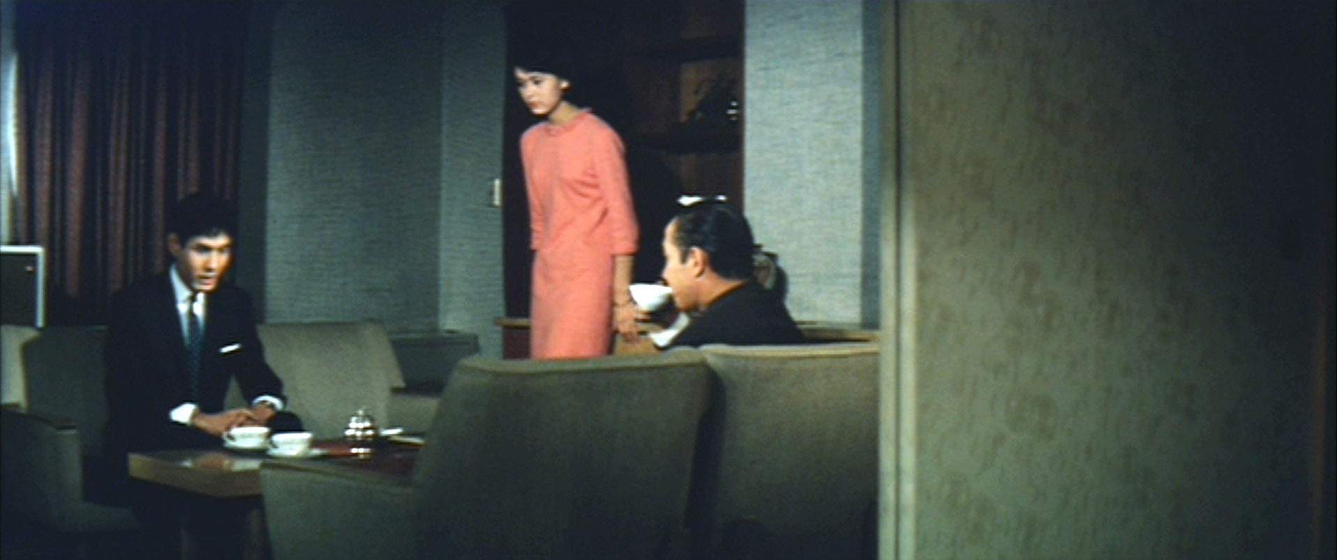 入江美樹（Miki Irie）「あの橋の畔で　第３部」（1963）・・・その続き_e0042361_05354727.jpg