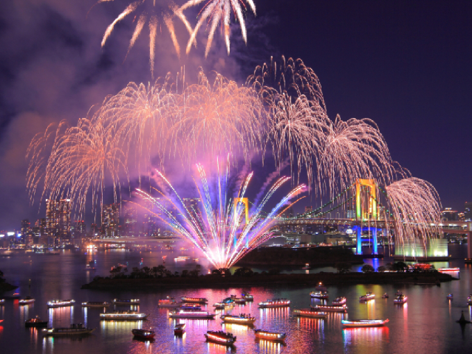 【10/21】秋のお台場花火・観覧クルーズ 約10,000発の花火_b0241286_16320754.jpg