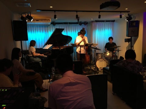 Jazzlive comin 広島  本日25日は  おやすみ です。 と 9月のライブスケジュール_b0115606_11320650.jpg