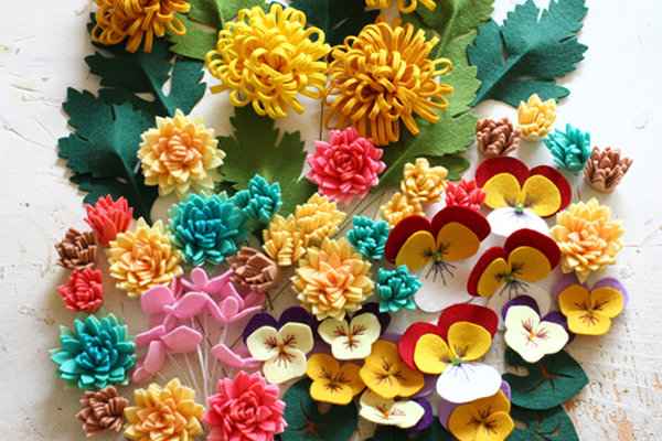 シートフェルトで作る簡単なお花たち フェルタート R オフフープ R 立体刺繍作家pienisieniのブログ