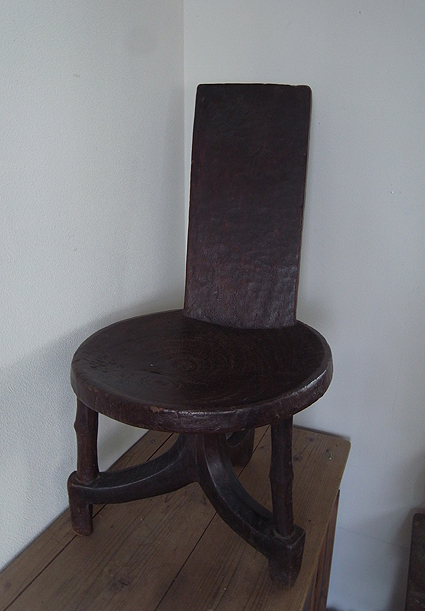 エチオピアの背もたれ椅子 : Muntkidy