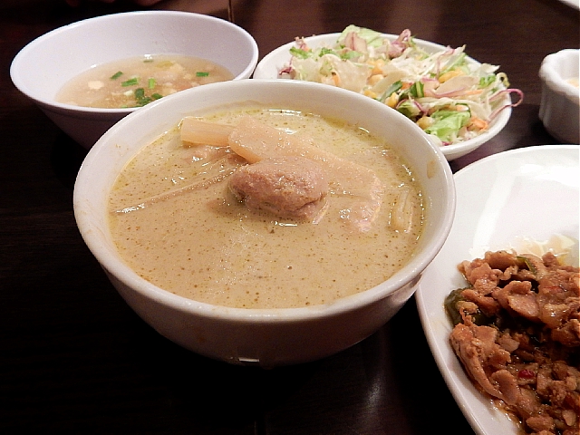 外苑前 タイ料理 ロータスラウンジ 青山 美味礼讃 外苑前 タイ料理 ロータスラウンジ 青山 美味礼讃