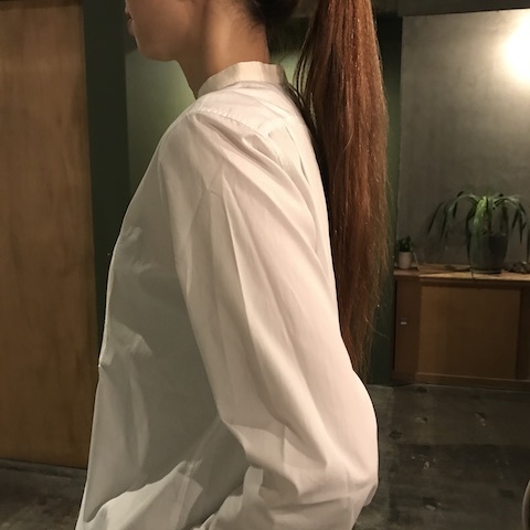 生成りカラーのスタンドシャツ_d0364239_19472883.jpg