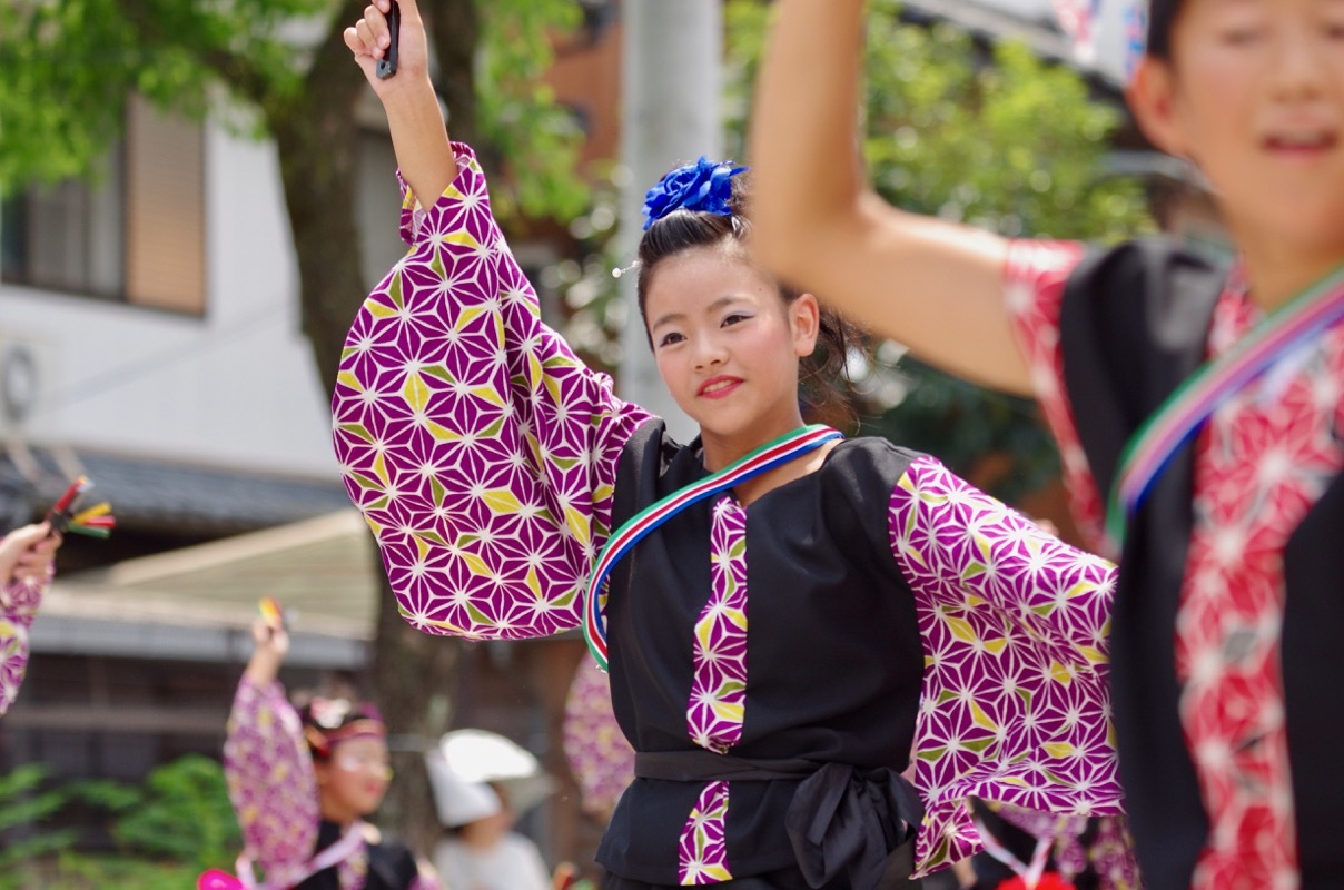 ２０１７高知よさこい祭り本番２日目その１（梅乃連）_a0009554_16591216.jpg