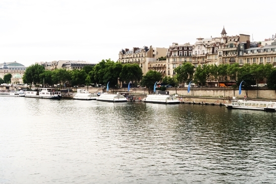 d0353281_01272672.jpg
