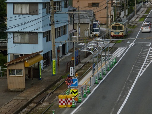 とさでん交通 伊野商業前 安全地帯新設 高知の電車とまちを愛する会 ニュース