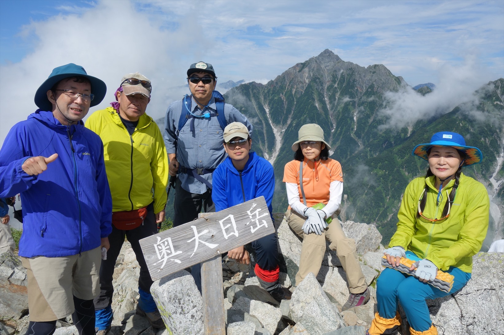 △　劔岳の展望と花の縦走路  大日三山　△_f0348933_22071836.jpg