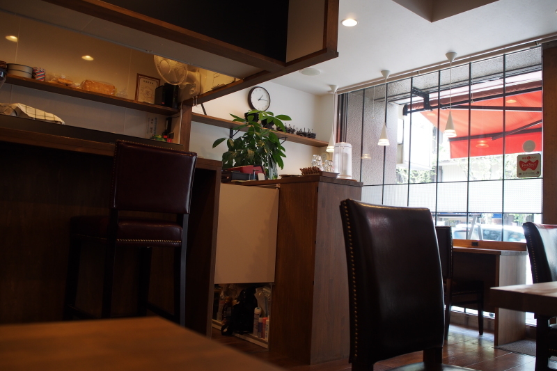 【喫茶店は「ゆとり」をもたらせてくれる】喫茶 黒猫_b0008655_19005767.jpg