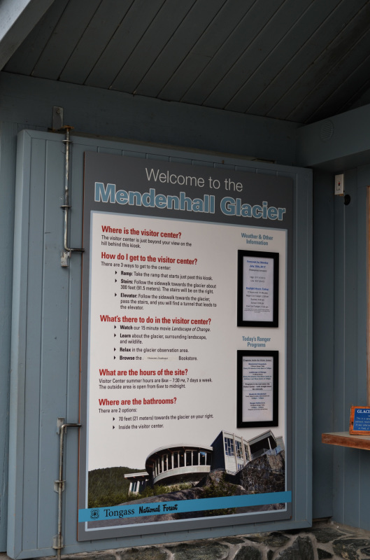 メンデンホール氷河（Mendenhall glacier）のビジターセンターを満喫。：ルビープリンセスアラスカクルーズ_f0054556_19265882.jpg