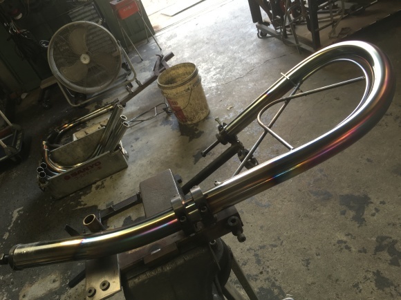 W650 マフラー_a0139843_21405278.jpg