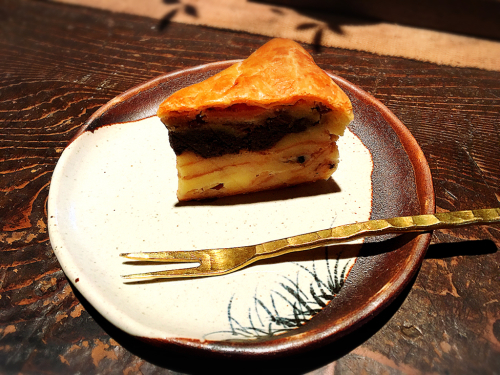 茶房 轤夢庵(ろまん)_e0292546_05534937.jpg