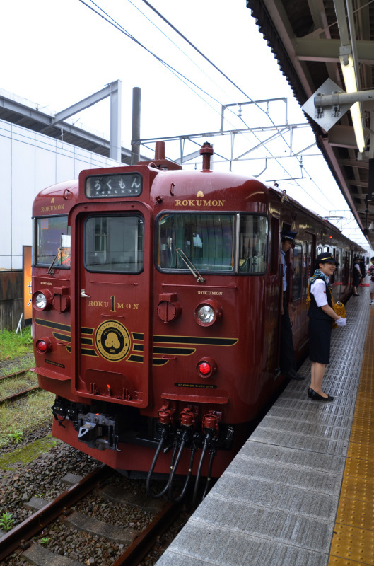 観光列車「ろくもん」に乗って長野へ。「ろくもん」列車紹介：軽井沢大家族旅行_f0054556_23495335.jpg