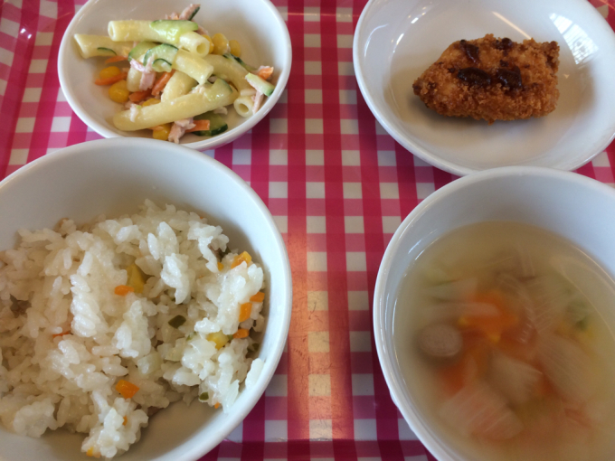 8月29日の給食 お誕生日献立でした*\\(^o^)/*_c0293682_18141076.jpg